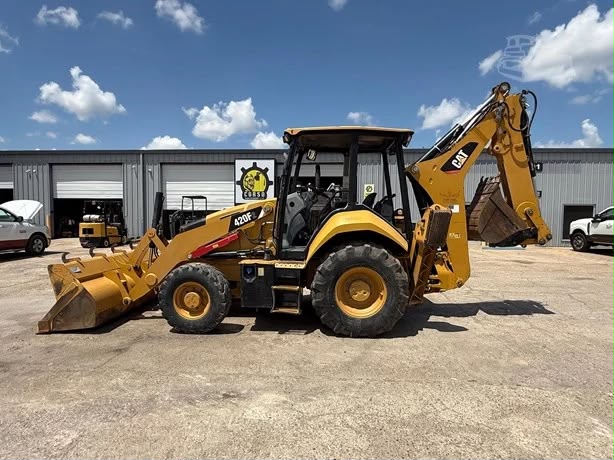 Caterpillar 420F2 4x4 2018